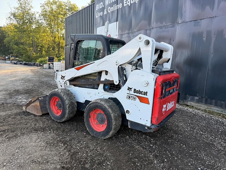 2023-bobcat-s770-image-2