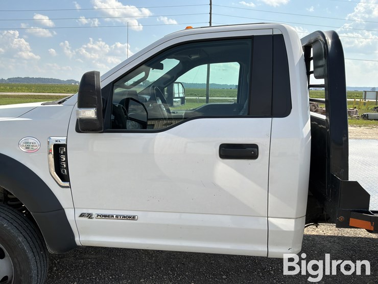 2017-ford-f550-xl-image-15