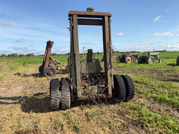 john-deere-holt-fork-lift-image-3