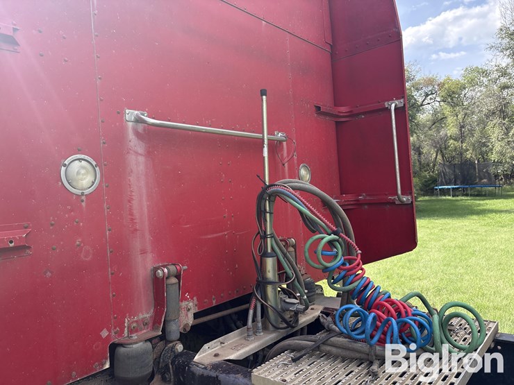 1994-peterbilt-379-image-16
