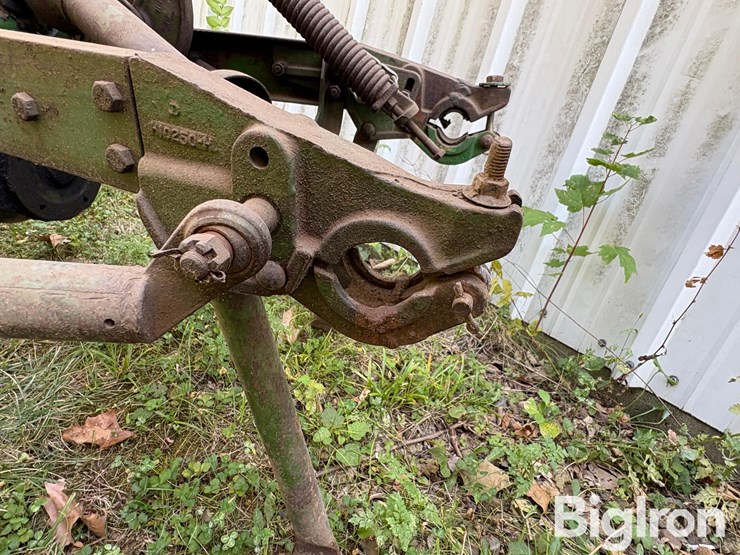 john-deere-no.8-image-16