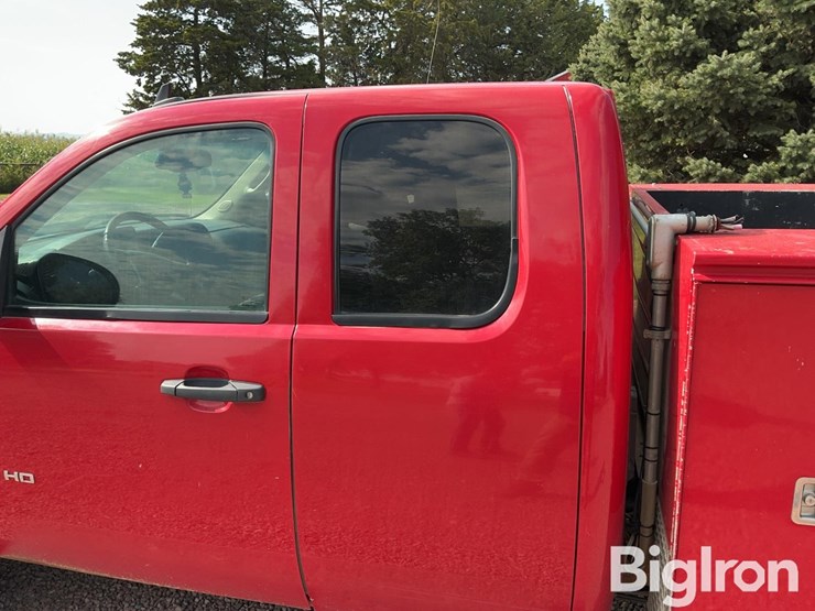 2012-gmc-sierra-2500-image-17