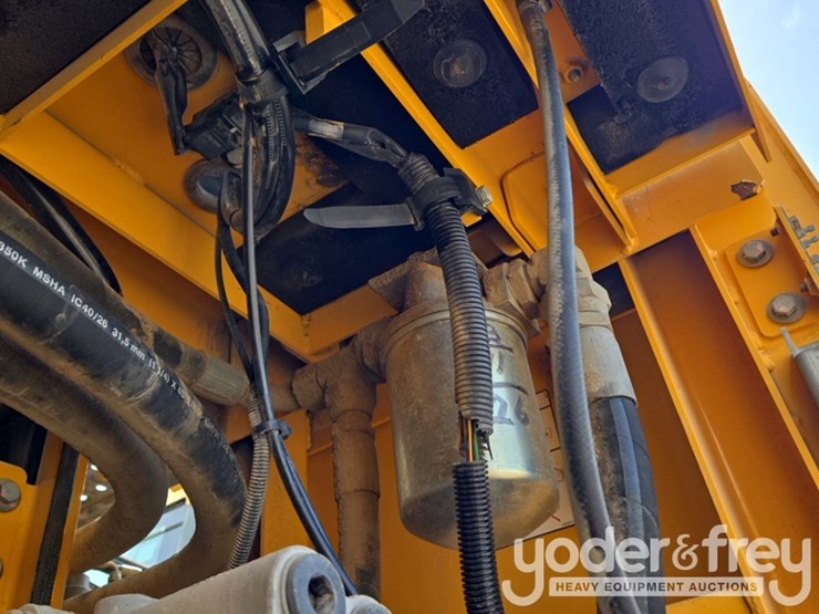 2015-volvo-ec350el-image-40