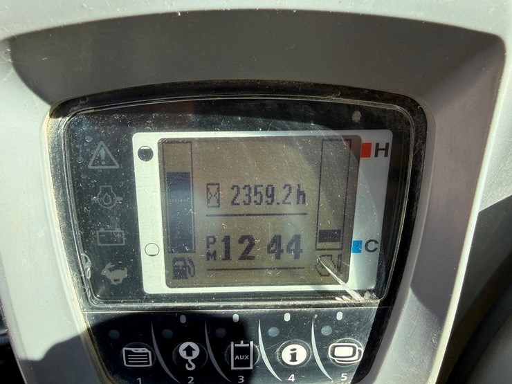 2014-kubota-kx080-4-image-20