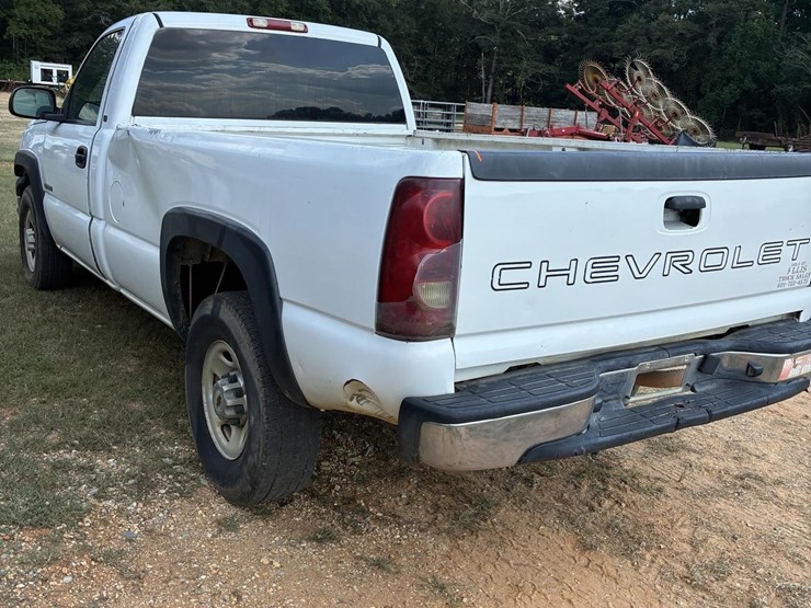 2002-chevrolet-2500-image-4