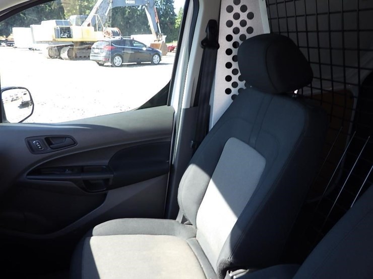2019-utility-van-image-19