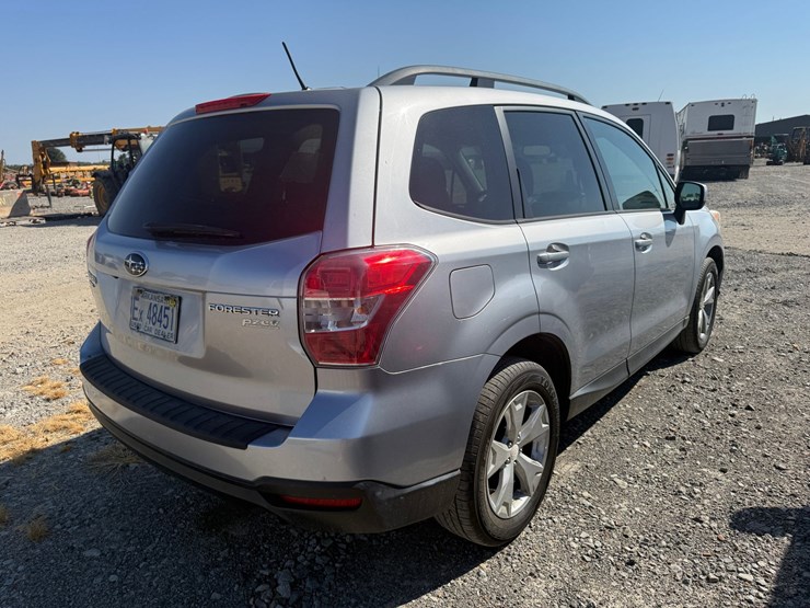 2015-subaru-forester-image-3
