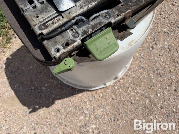 john-deere-7520-image-9