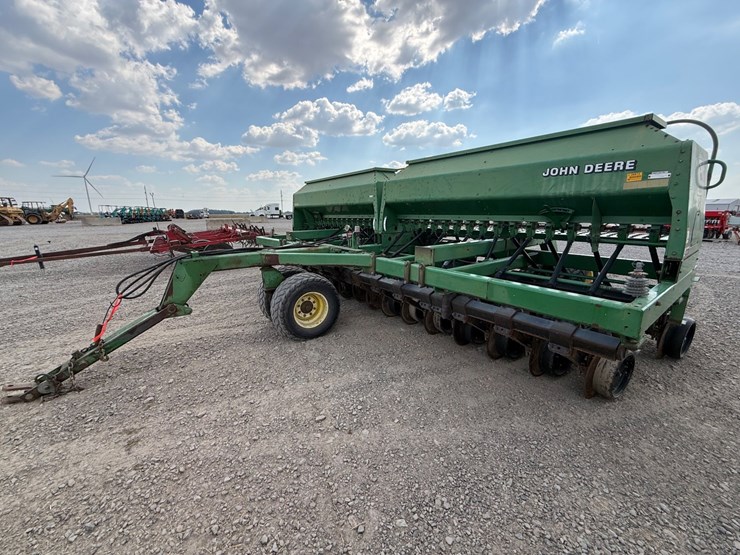 john-deere-1560-image-1