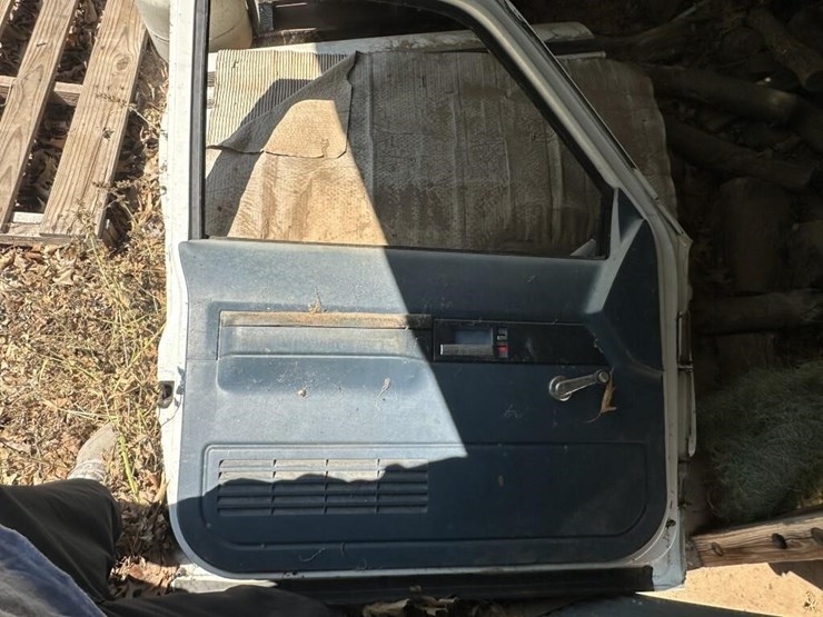 gm-truck-doors-image-6