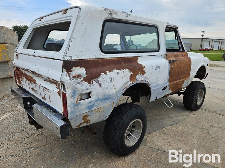 1972-chevrolet-k5-image-5