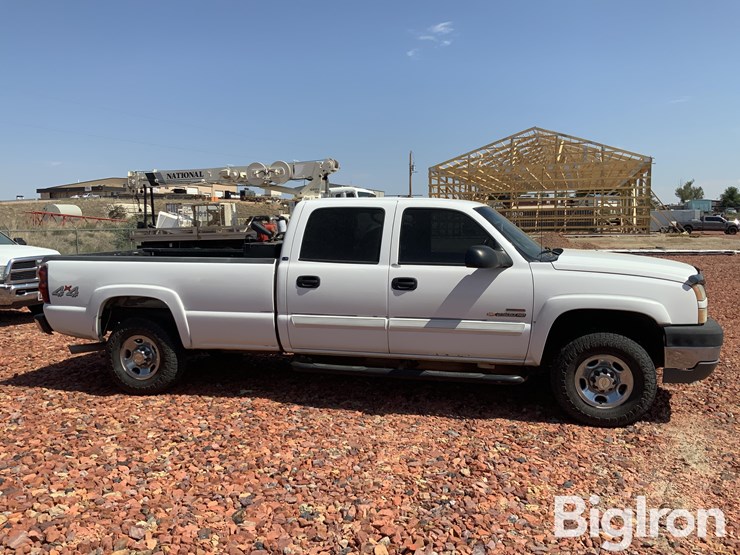 2005-chevrolet-silverado-2500-image-4