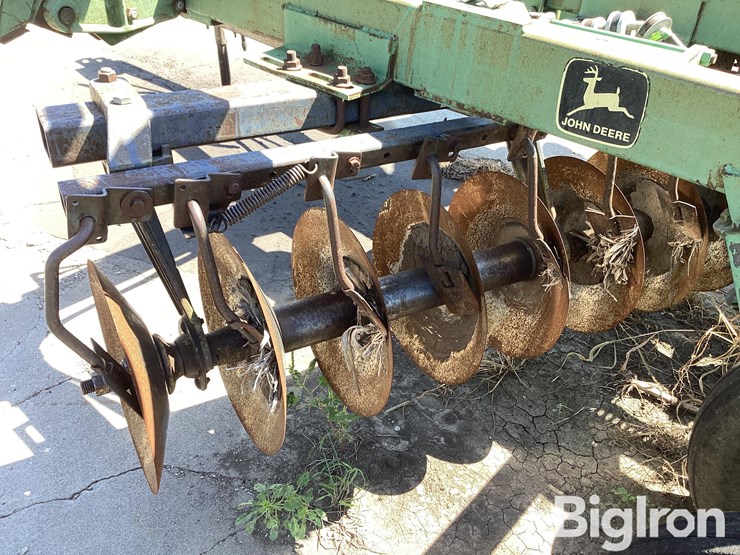 john-deere-20-image-16