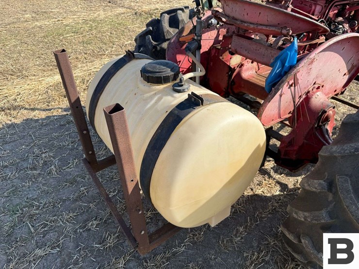 farmall-super-a-tractor-image-24