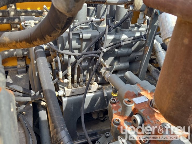 2015-volvo-ec350el-image-44