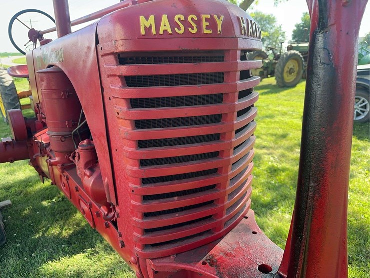 massey-harris-challenger-image-31