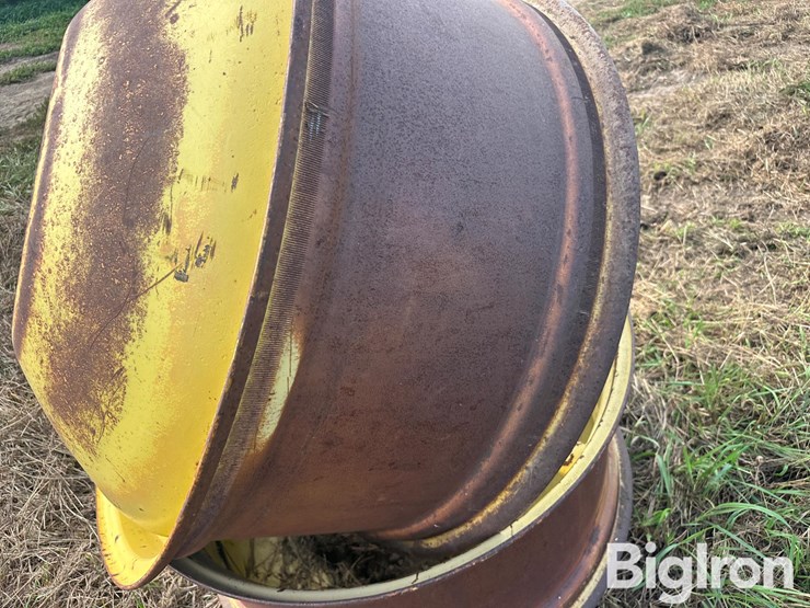 john-deere-11-image-12
