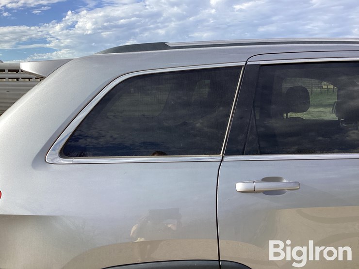 2014-jeep-grand-cherokee-laredo-image-16