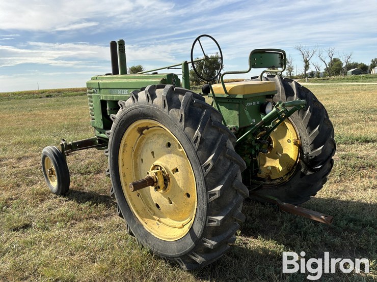 1952-john-deere-model-a-image-7