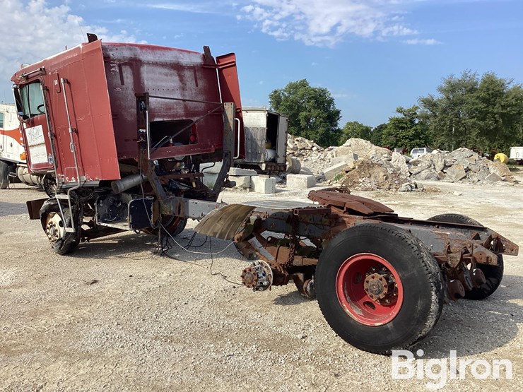 1985-kenworth-k100e-image-7