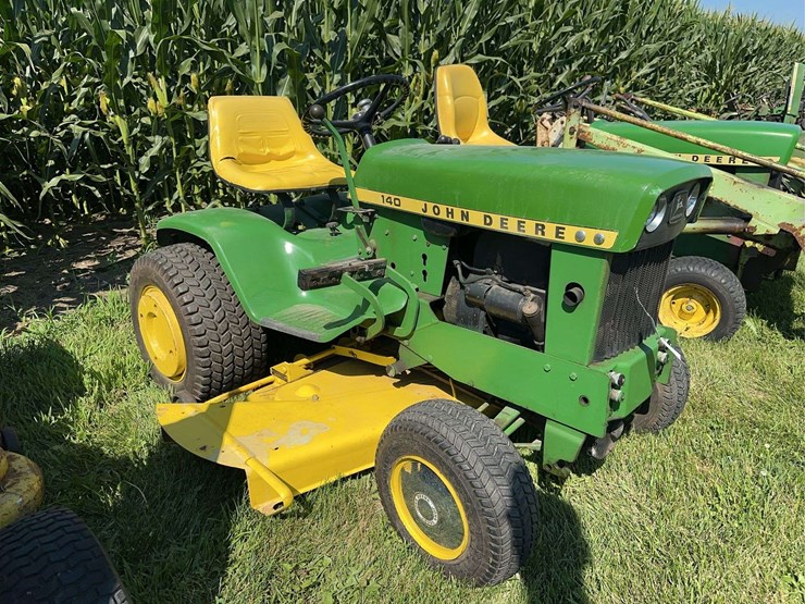 john-deere-140-image-3