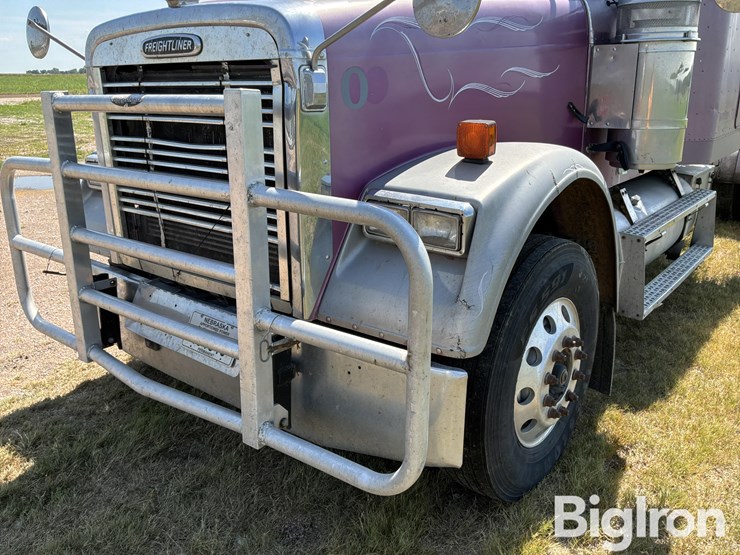 2003-freightliner-fld120-image-11