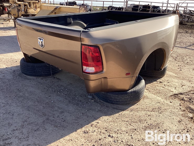 2012-dodge-3500-image-5