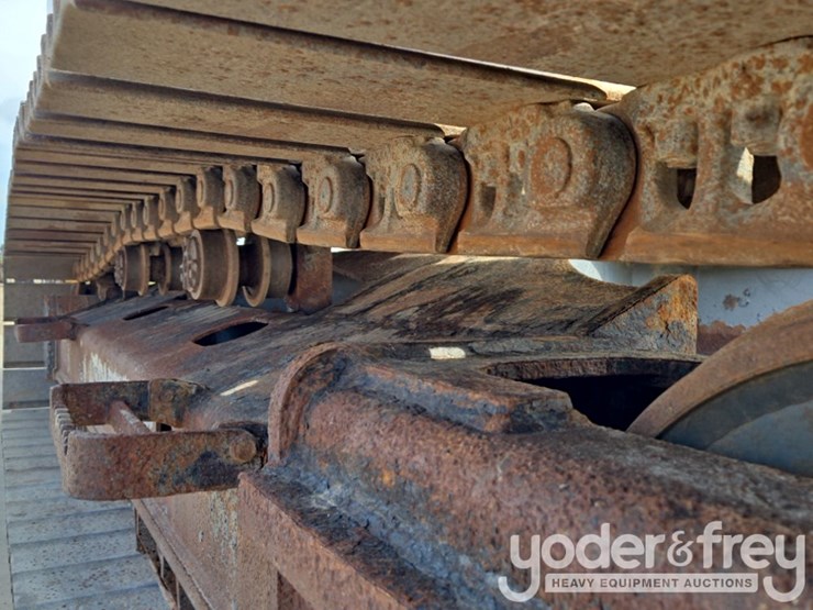 2015-volvo-ec350el-image-15