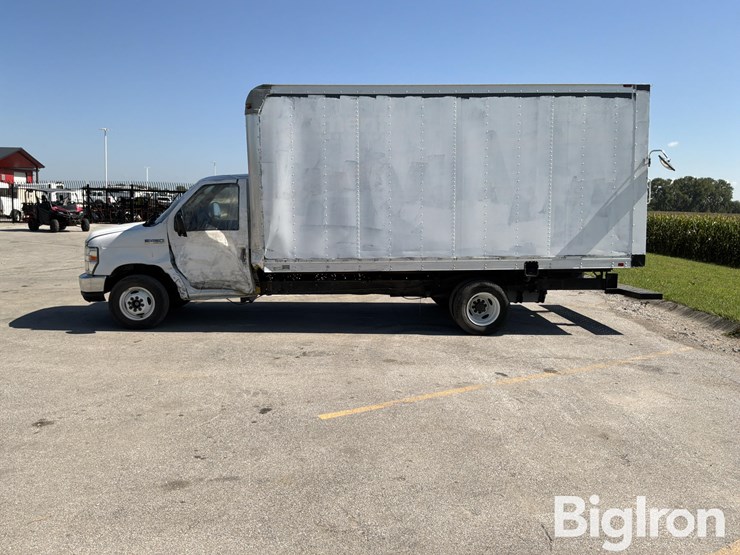 2017-ford-e450-image-8