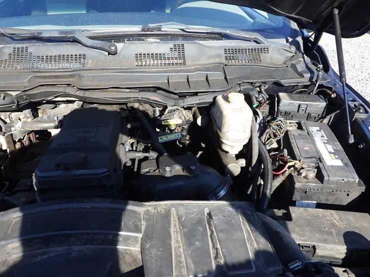 2012-dodge-2500-image-25