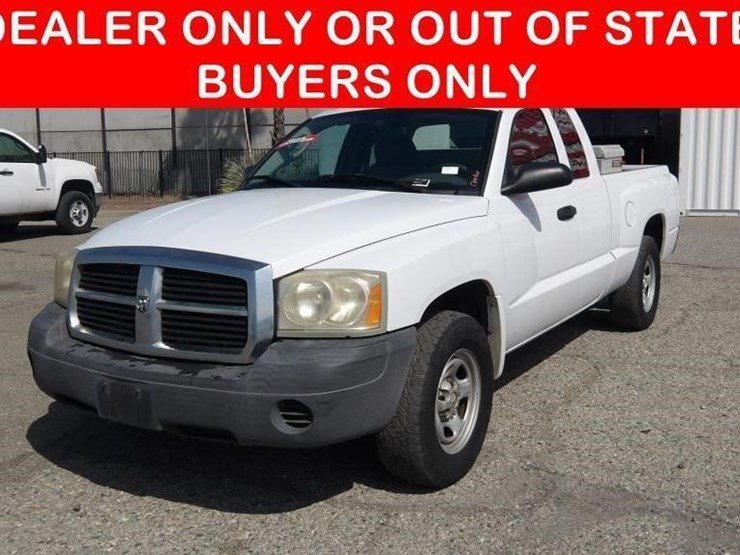 2002-dodge-dakota-image-1