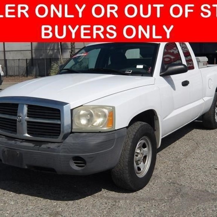 2002 DODGE DAKOTA