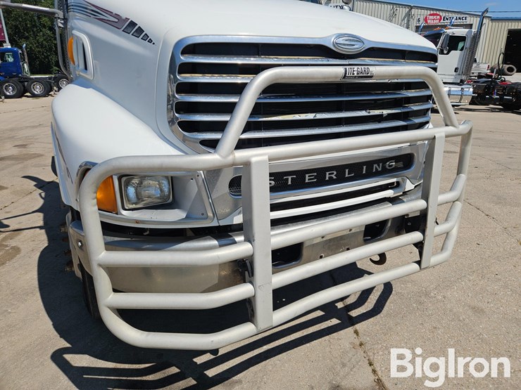 2006-sterling-lt9500-image-17