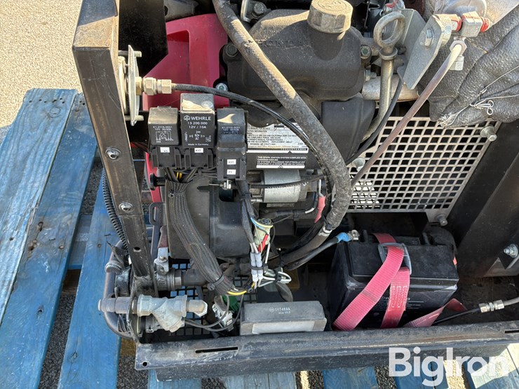 2021-massey-ferguson-730-image-17