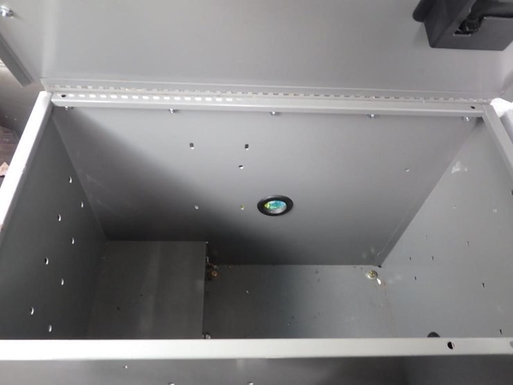 2016-utility-van-image-46