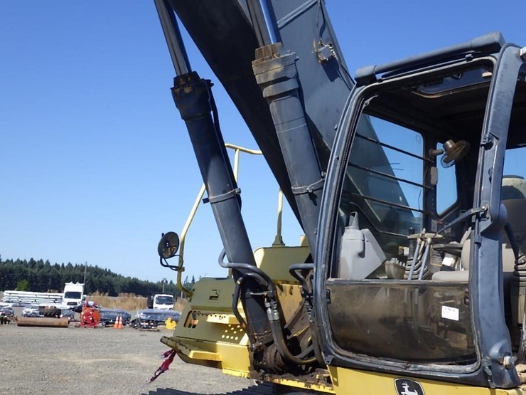 deere-330c-lc-image-15
