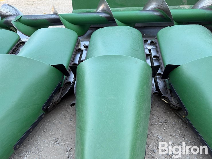 2008-john-deere-608c-stalkmaster-image-13