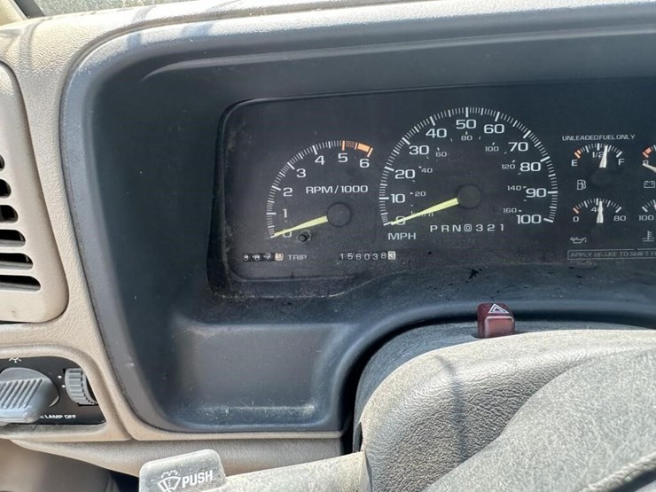 1996-chevrolet-silverado-1500-image-13