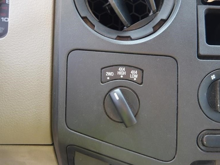 2008-ford-f250-image-25