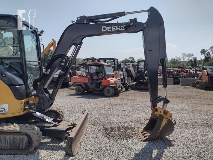 2014-deere-35g-image-25