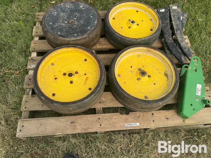 john-deere-1700-image-9