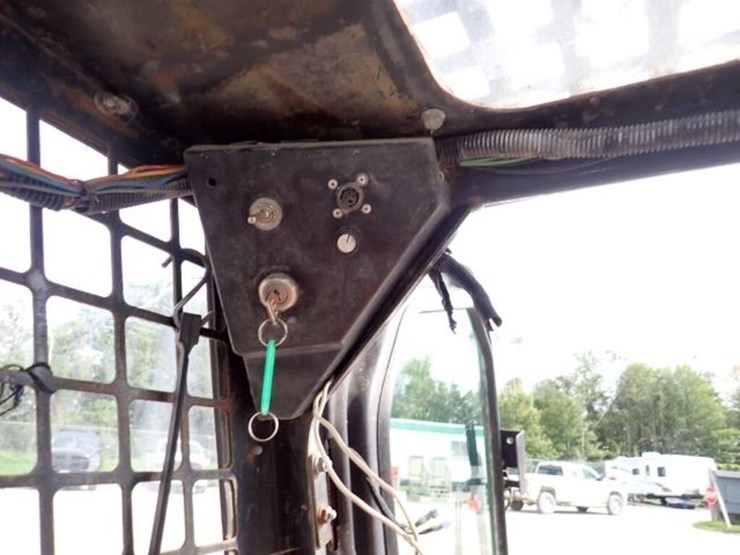 bobcat-753-image-13