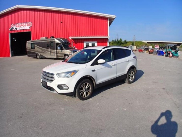 2018-ford-escape-image-1