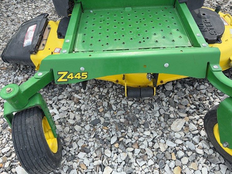 john-deere-z445-image-21