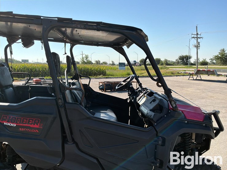 2019-pioneer-4x4-image-15