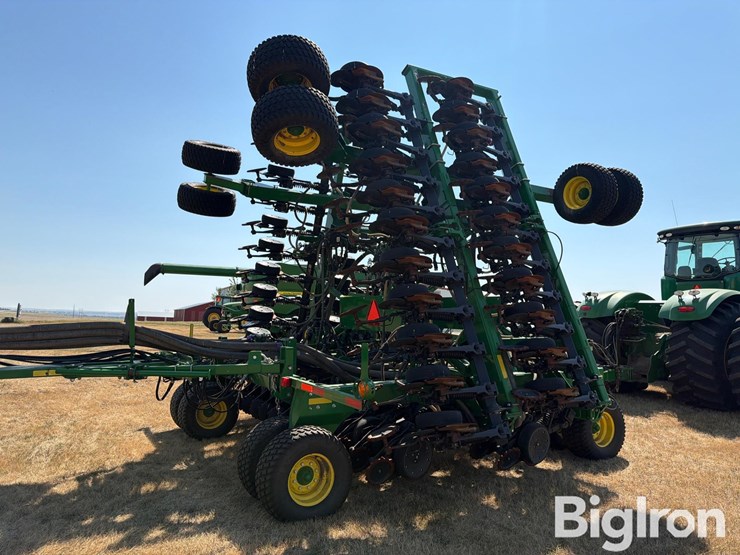 2019-john-deere-1890-image-7