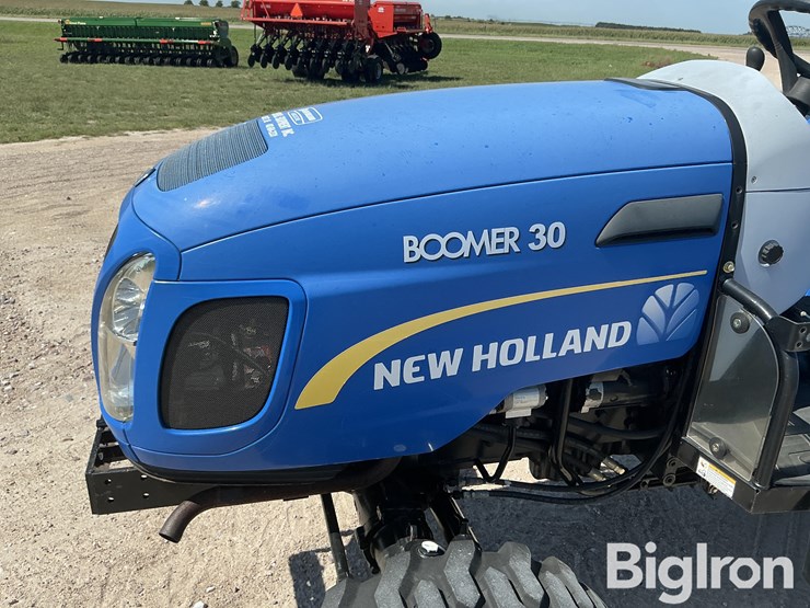 new-holland-boomer-30-image-14