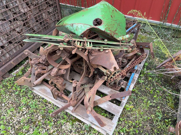 john-deere-harvester-parts-image-1