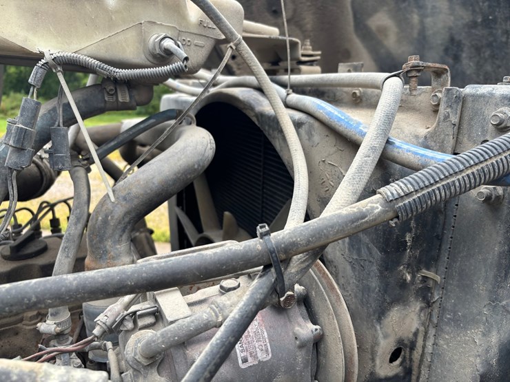 1994-ford-l8000-image-35