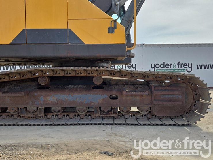 2015-volvo-ec350el-image-13